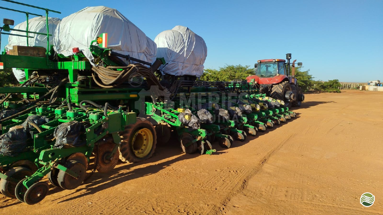 PLANTADEIRA JOHN DEERE PLANTADEIRAS DB74 MFries Máquinas MINEIROS GOIAS GO